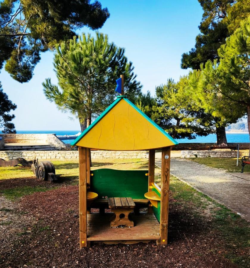 Emily Deluxe Superior 5 Star Studio Apartment, Your Piece Of Heaven With Sea & Park View Novigrad Istria Exterior foto